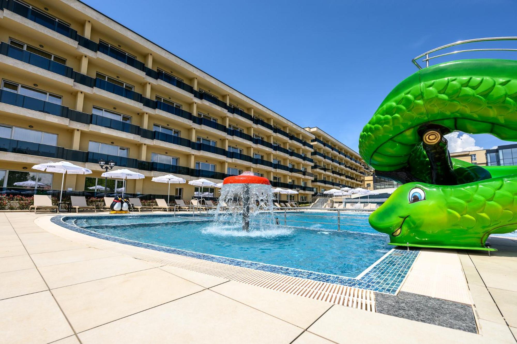 Empire Balneo & Spa Hotel Chissarja Exterior foto